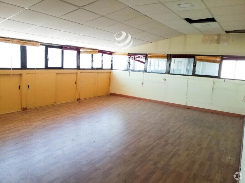 Industriel dans Rivas-Vaciamadrid, Madrid à louer - Photo du bâtiment - Image 3 de 7