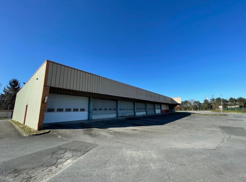 Industrial in Collégien for lease - Building Photo - Image 3 of 8