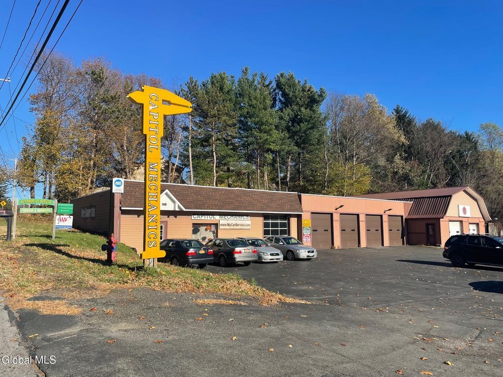 152 Speigletown Rd, Troy, NY for sale Building Photo- Image 1 of 20