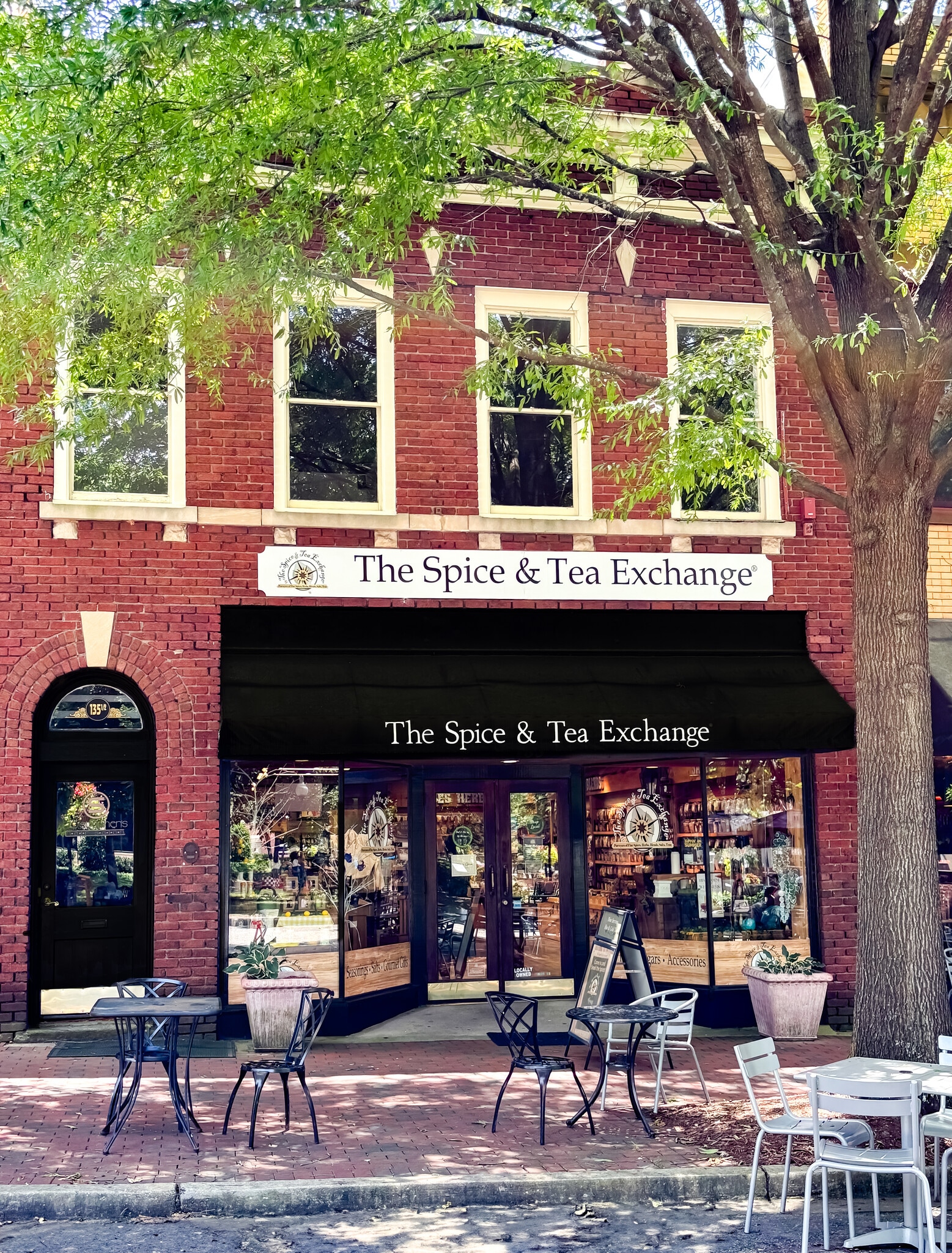 135 W Main St, Spartanburg, SC for sale Primary Photo- Image 1 of 14