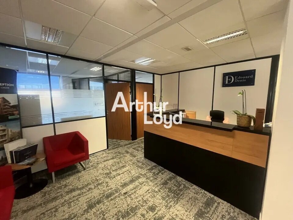 Office in Nice for lease Interior Photo- Image 1 of 12