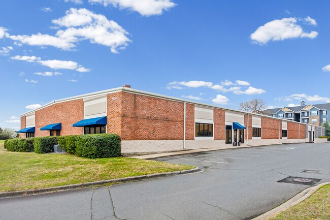 Plus de détails pour 8190 Regent Pky, Fort Mill, SC - Industriel à louer