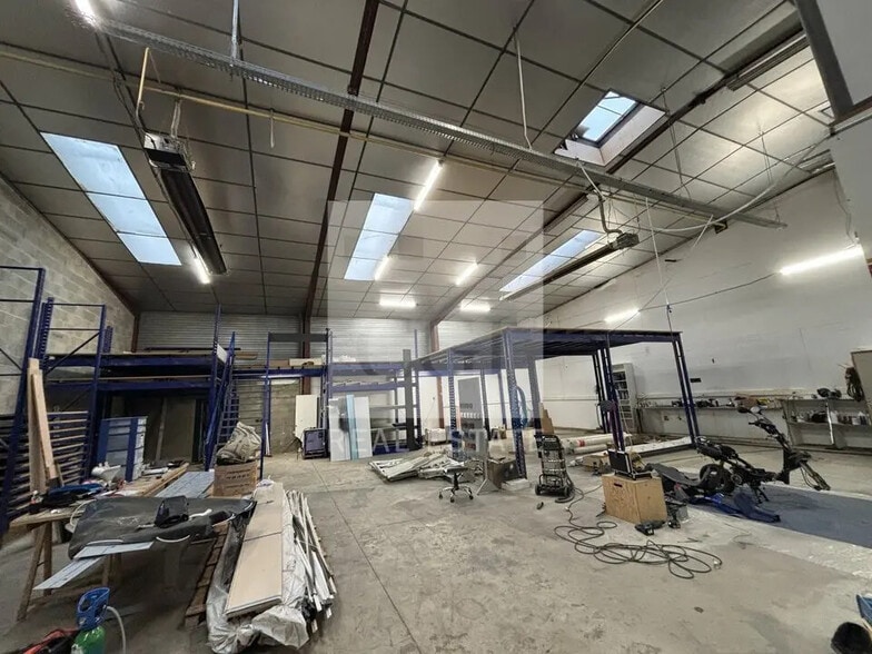 Flex dans Chassieu à louer - Photo intérieure - Image 2 de 12