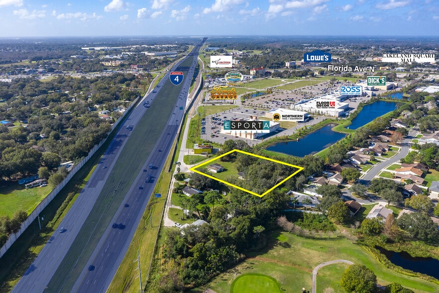 701 Union Dr, Lakeland, FL à vendre - Photo du bâtiment - Image 3 de 12