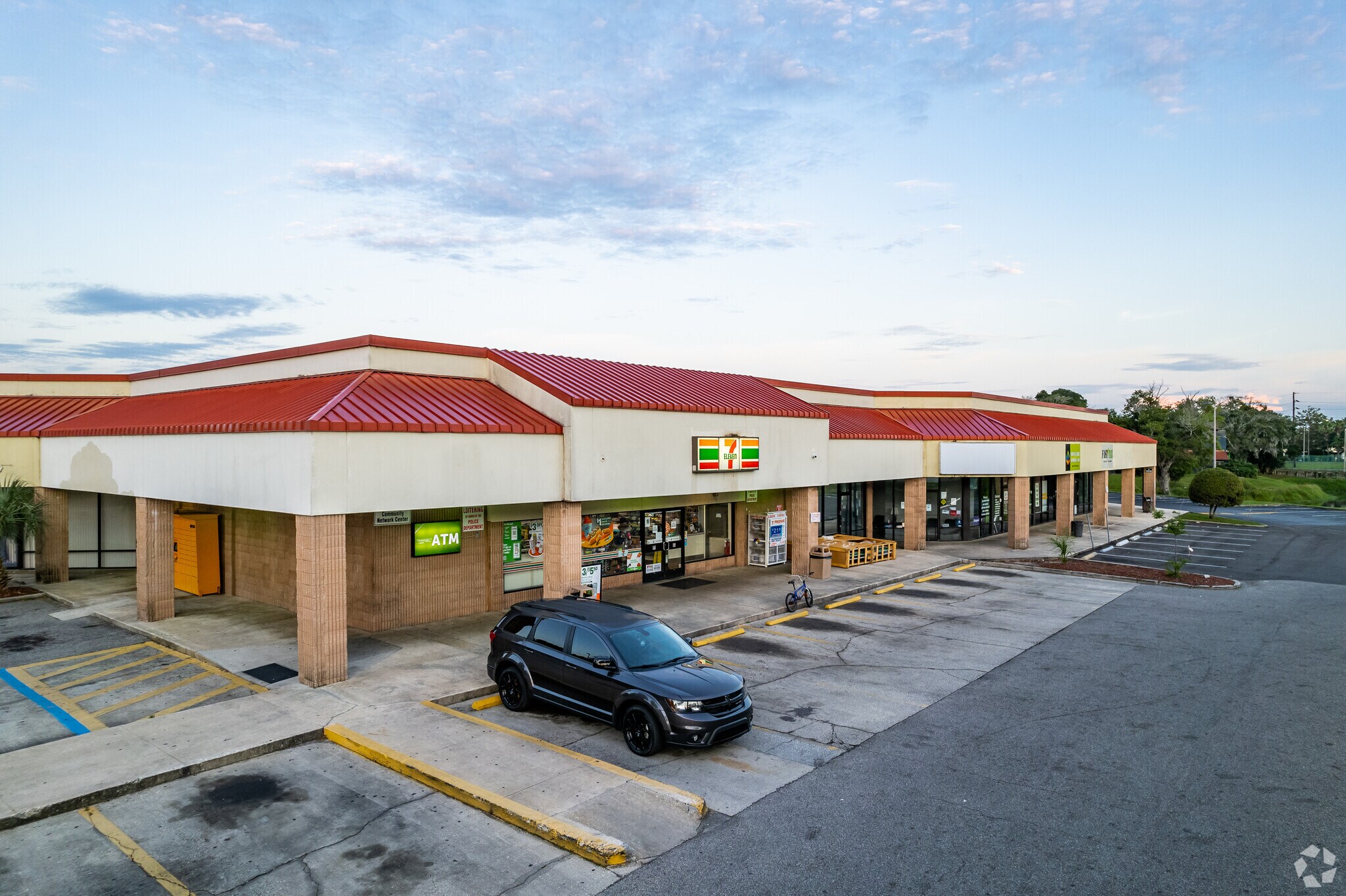 5570-5598 N Orange Blossom Trl, Orlando, FL à louer Photo du bâtiment- Image 1 de 6