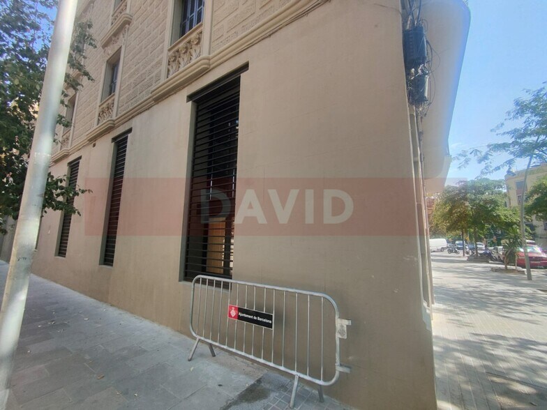 Retail in Barcelona, Barcelona for lease - Building Photo - Image 3 of 6