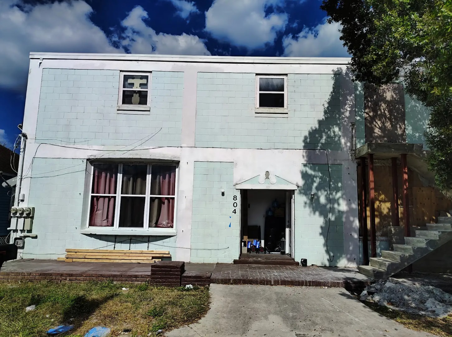 Multi-Family Portfolio portefeuille de 2 propriétés à vendre sur LoopNet.ca Photo du bâtiment- Image 1 de 18