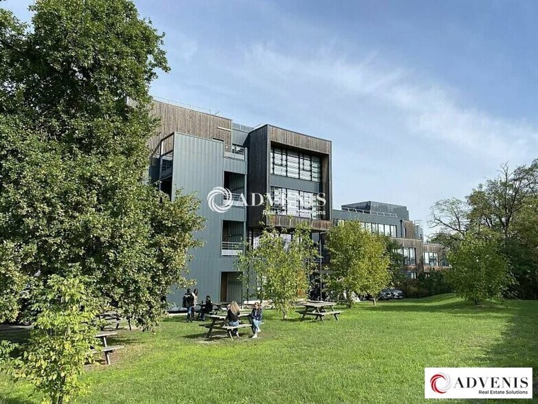 Bureau dans Mérignac à louer - Photo du bâtiment - Image 3 de 12