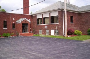 5266 Seneca St, West Seneca NY - Services immobiliers commerciaux