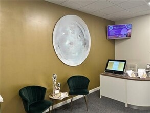 Kettering Pky, Kettering for lease Interior Photo- Image 2 of 5