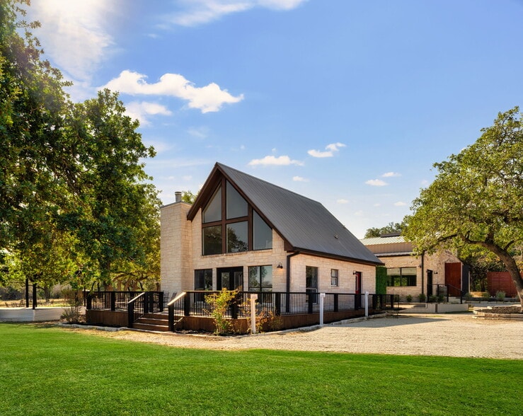 25711 Hamilton Pool Rd, Round Mountain, TX for sale - Building Photo - Image 3 of 93