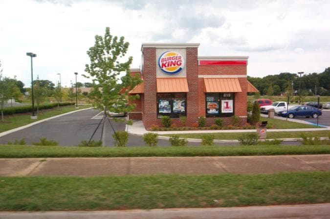 819 Memorial Blvd, Murfreesboro, TN à vendre - Photo du bâtiment - Image 2 de 4