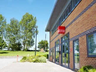 Plus de détails pour Whitehill Ln, Royal Wootton Bassett - Coworking à louer