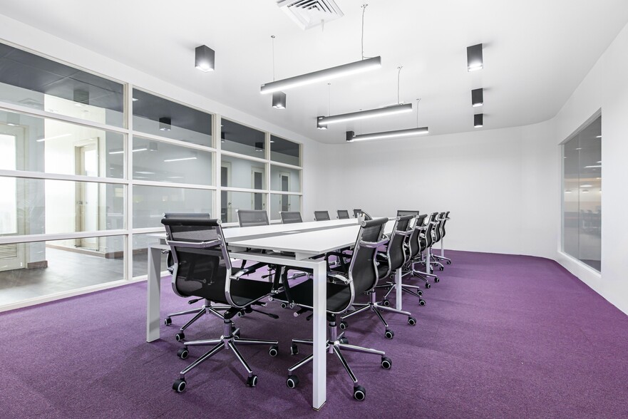 Kelvin Clos, Warrington for lease - Interior Photo - Image 1 of 9
