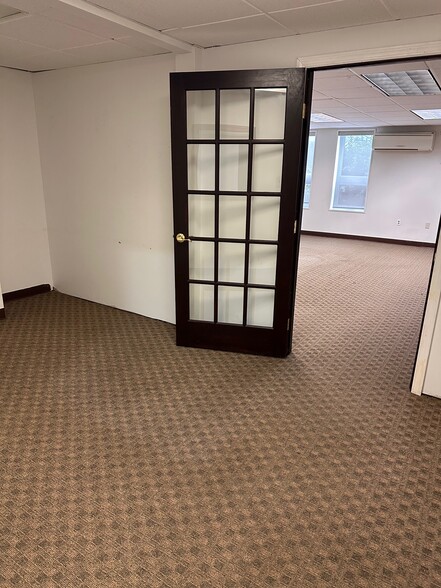 170 Us Highway 206, Hillsborough, NJ for sale - Interior Photo - Image 3 of 11