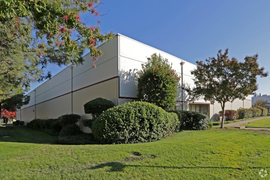 1309 Windward Cir, West Sacramento, CA à louer - Photo du bâtiment - Image 2 de 3