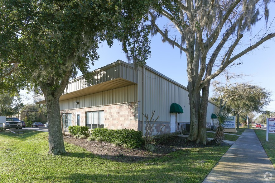 403-407 Flomich St, Holly Hill, FL for lease - Primary Photo - Image 2 of 5