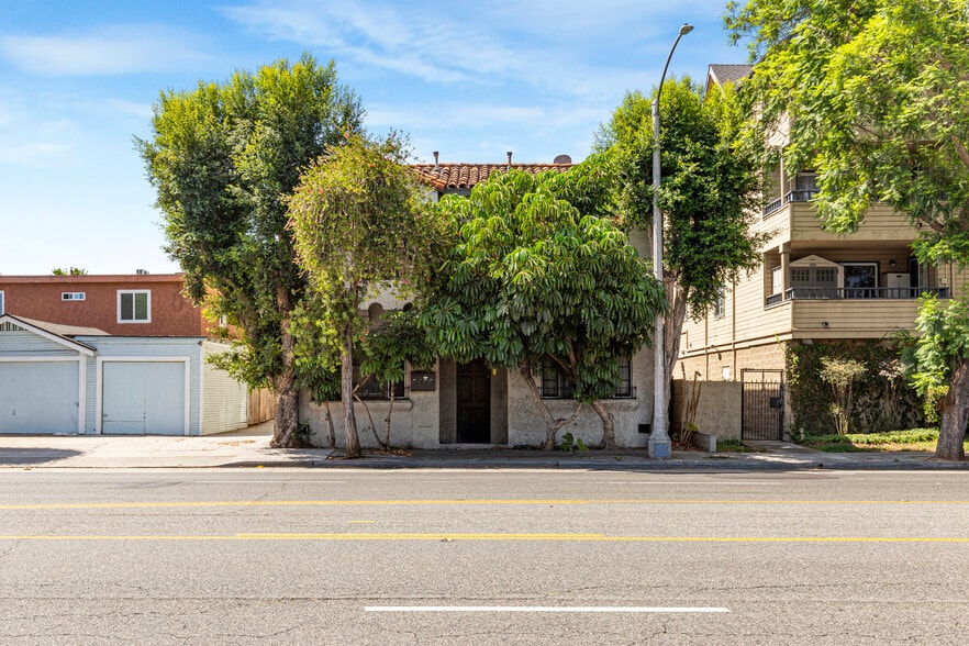 3822 E 7th St, Long Beach, CA for sale - Building Photo - Image 2 of 29