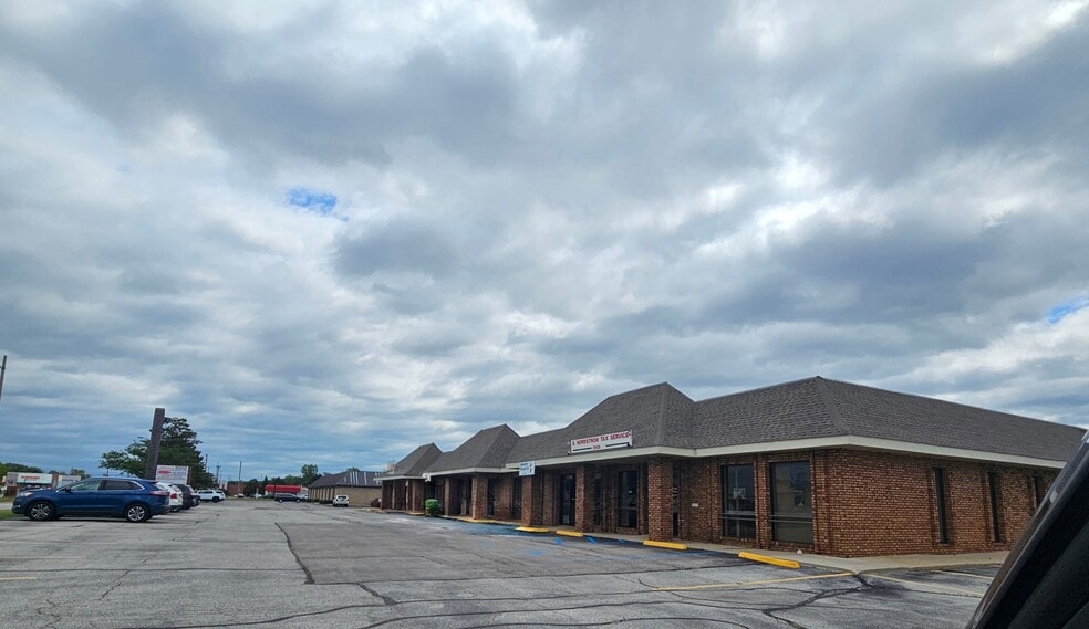 3105 Cabaret Trl S, Saginaw, MI for lease - Building Photo - Image 1 of 6