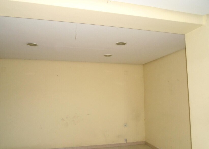 Retail in Sagunto, Valencia for sale - Interior Photo - Image 1 of 10