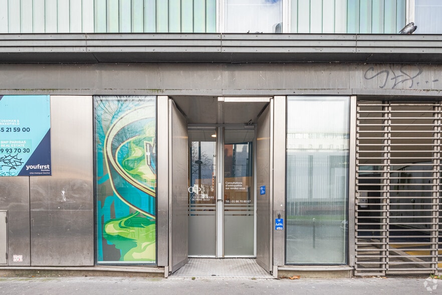 139 boulevard Ney, Paris à louer - Photo du bâtiment - Image 2 de 3