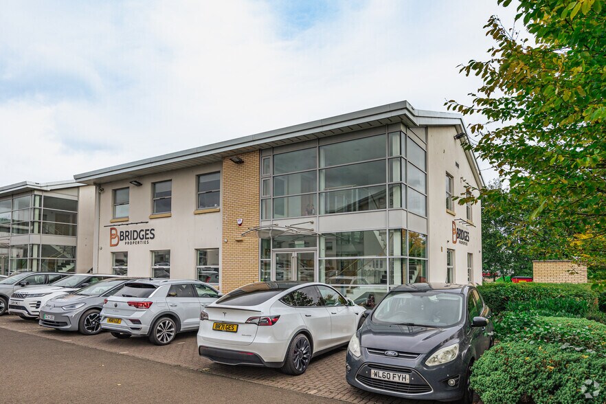 Houstoun Rd, Livingston à louer - Photo du bâtiment - Image 2 de 2