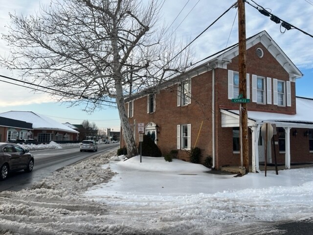 404-406 Charles St, La Plata, MD à louer Photo principale- Image 1 de 10