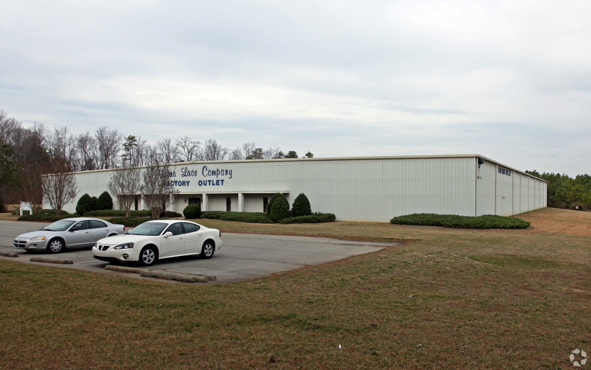 204 W Industry Dr, Oxford, NC for lease Primary Photo- Image 1 of 11