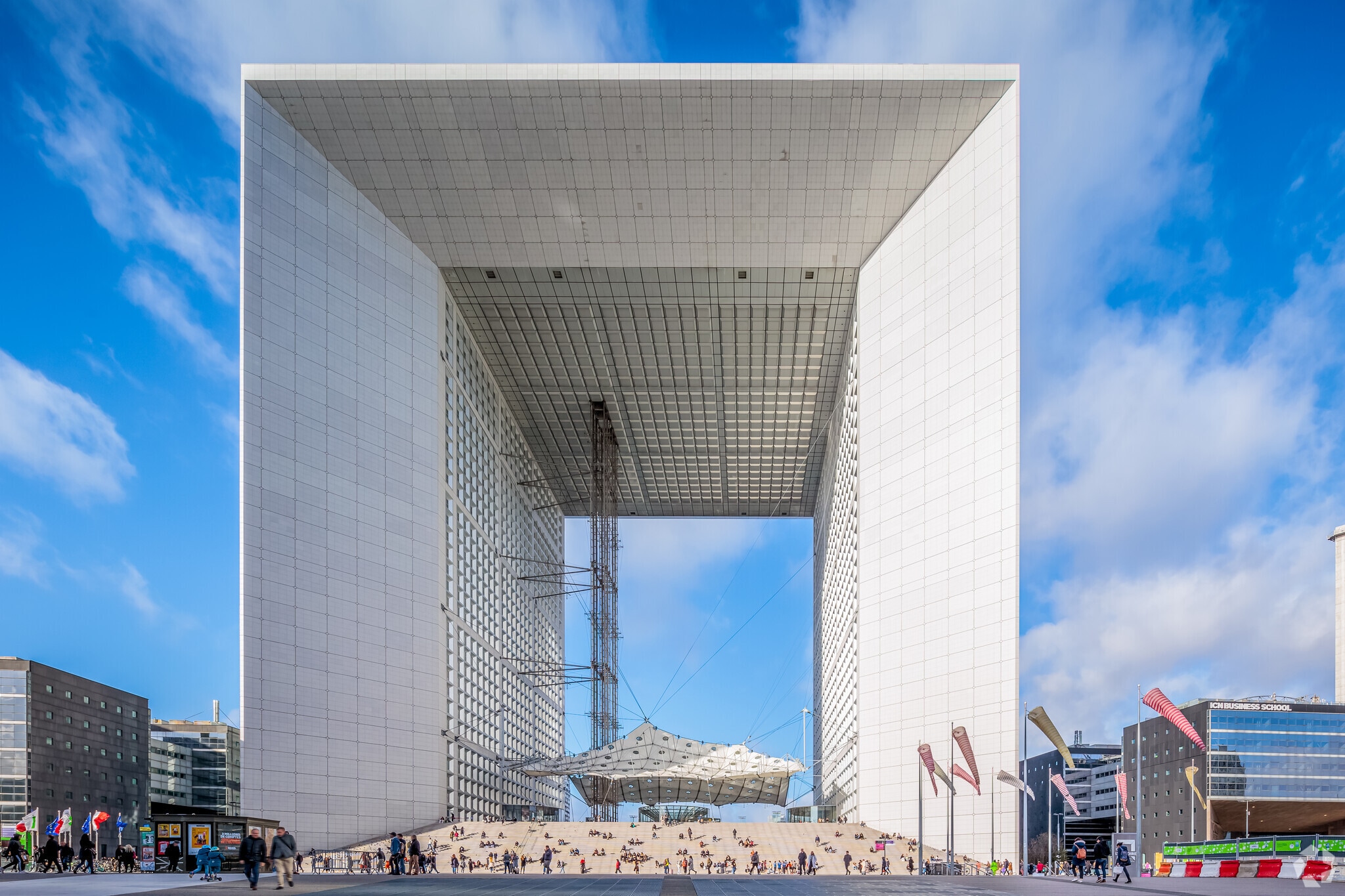 Office in Puteaux for lease Building Photo- Image 1 of 5