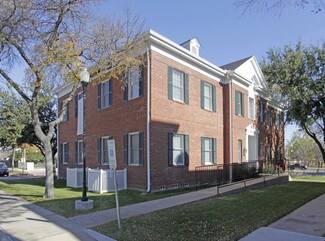 Plus de détails pour 2021 E Lamar Blvd, Arlington, TX - Bureau à vendre