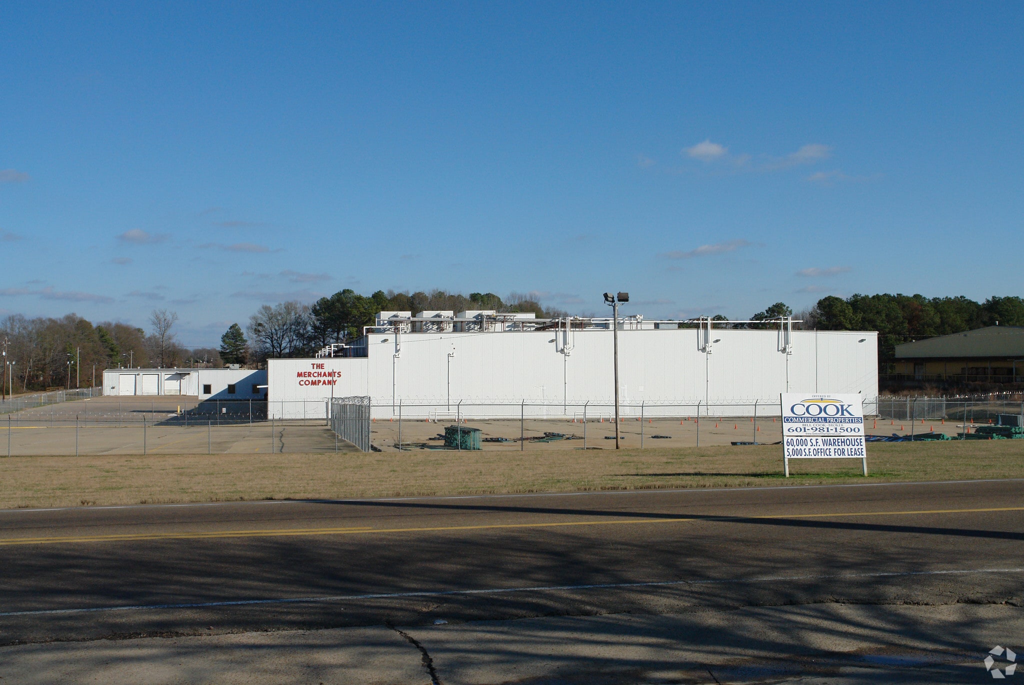 1350 Boling St, Jackson, MS for lease Primary Photo- Image 1 of 4