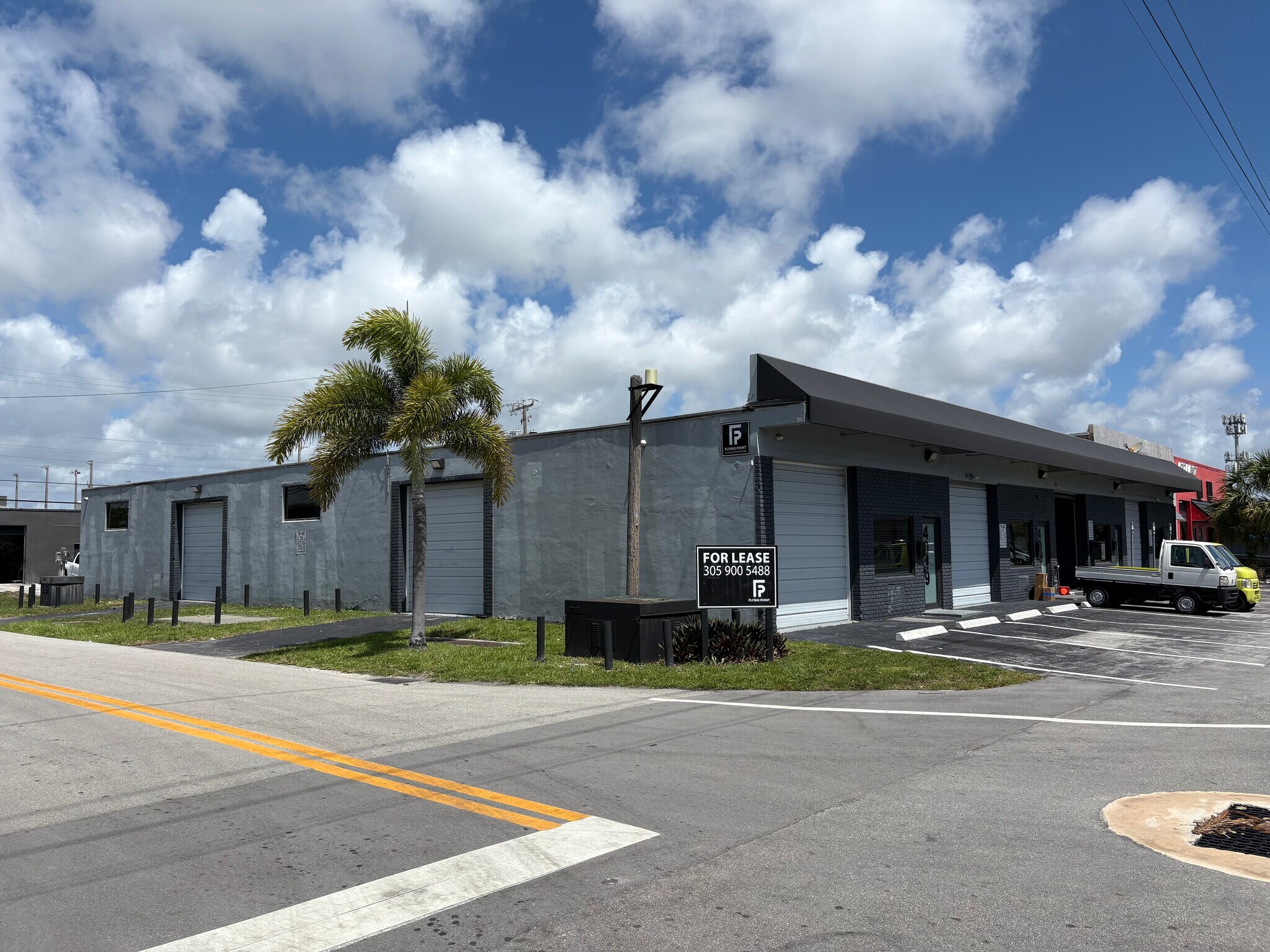 4019 NE 6th Ave, Oakland Park, FL à vendre Photo du bâtiment- Image 1 de 12