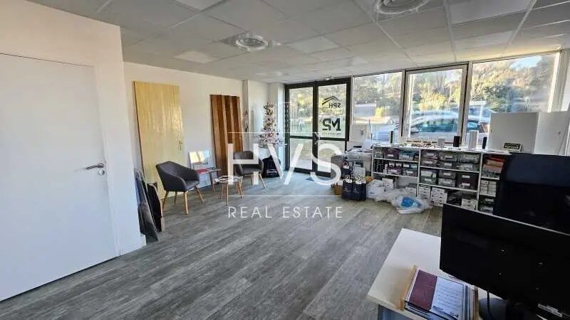 Bureau dans Aix-en-Provence à louer Photo intérieure- Image 1 de 3