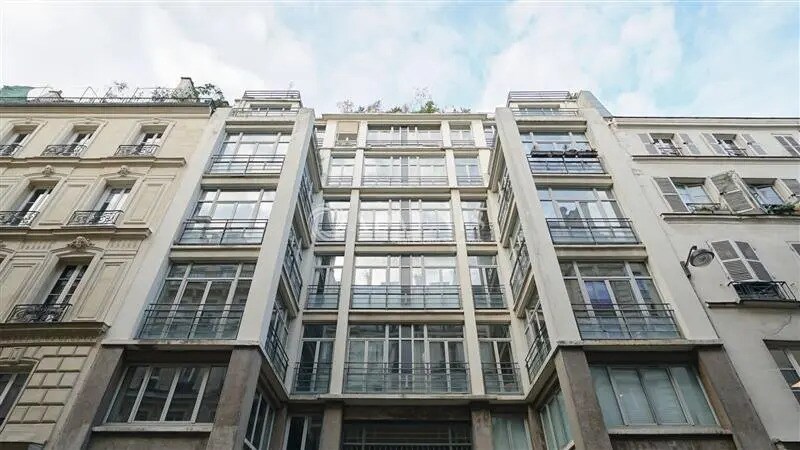 Office in Paris for sale - Building Photo - Image 1 of 12