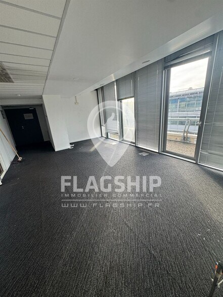 Bureau dans Pantin à louer - Photo du bâtiment - Image 3 de 9