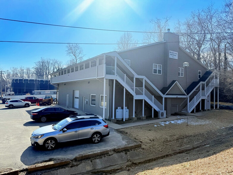 22665 Van Wert Ln, Leonardtown, MD à louer - Photo du bâtiment - Image 3 de 13