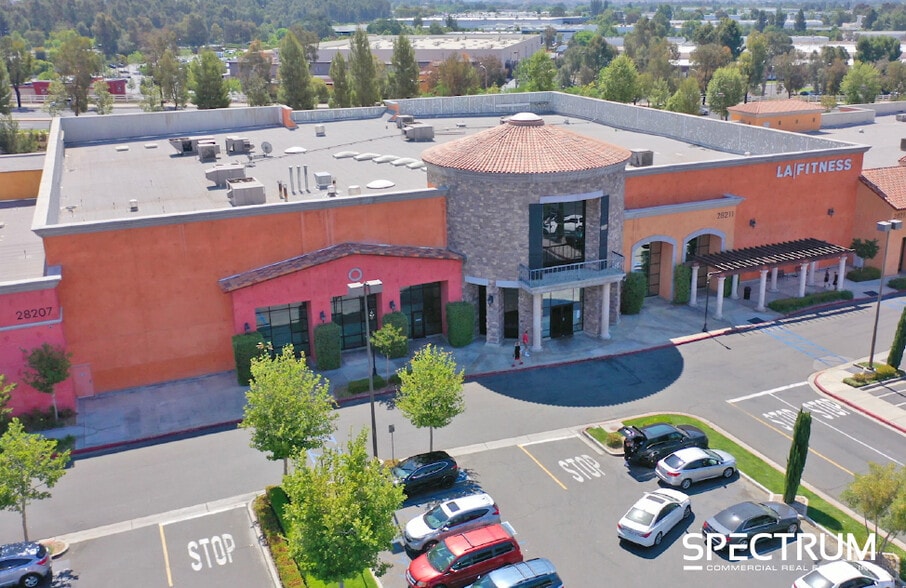 28207-28313 Newhall Ranch Rd, Valencia, CA à louer - Photo du bâtiment - Image 2 de 14