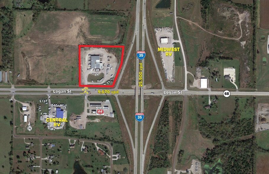 2515 E Logan St, Ottawa, KS for lease - Building Photo - Image 1 of 10