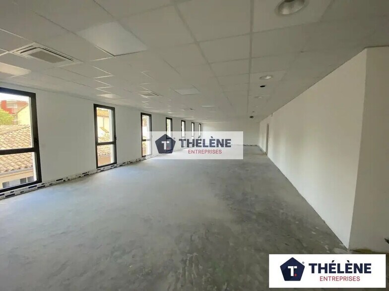 Office in Montpellier for sale - Building Photo - Image 3 of 11