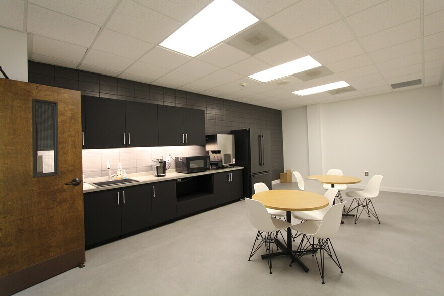 2141 Enterprise Dr, Florence, SC à louer - Photo intérieure - Image 2 de 6