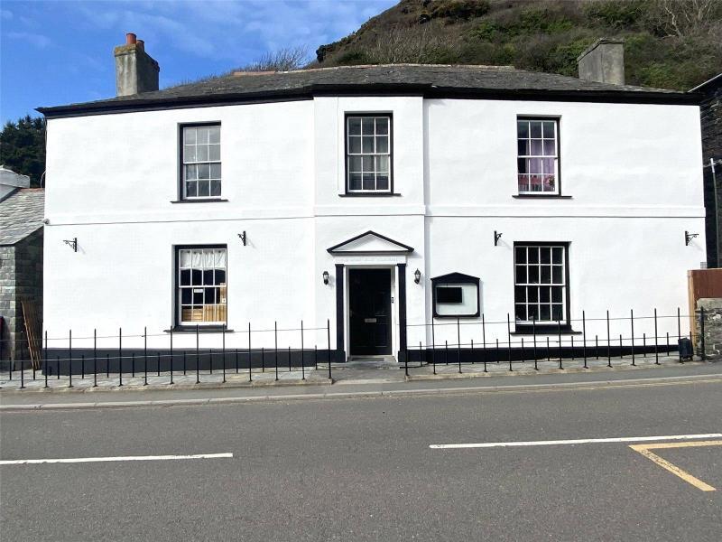 4 The Bridge, Boscastle for sale Building Photo- Image 1 of 1