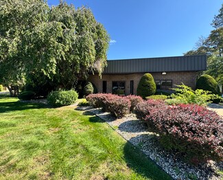 Plus de détails pour 280 Moody St, Ludlow, MA - Bureau à louer