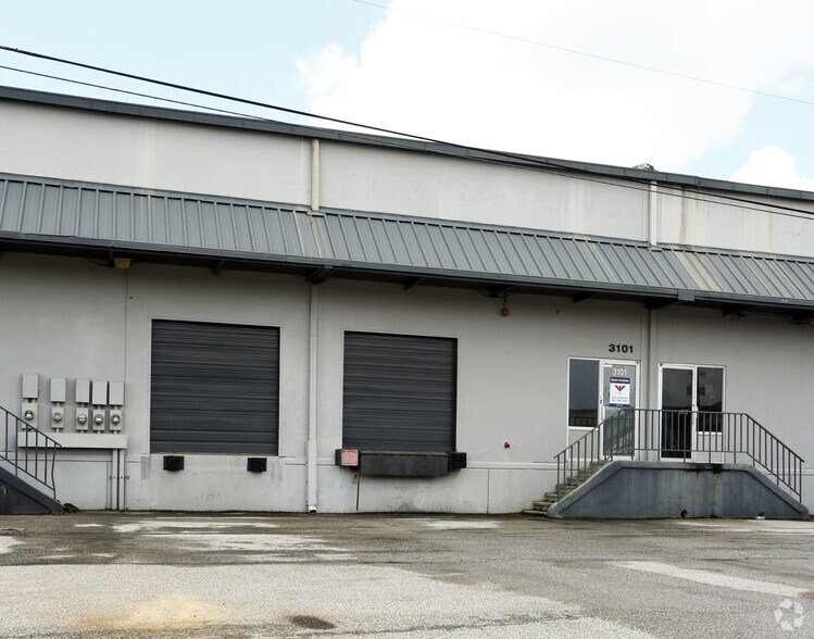 3065-3159 Fleetbrook Dr, Memphis, TN à louer - Photo du bâtiment - Image 2 de 5