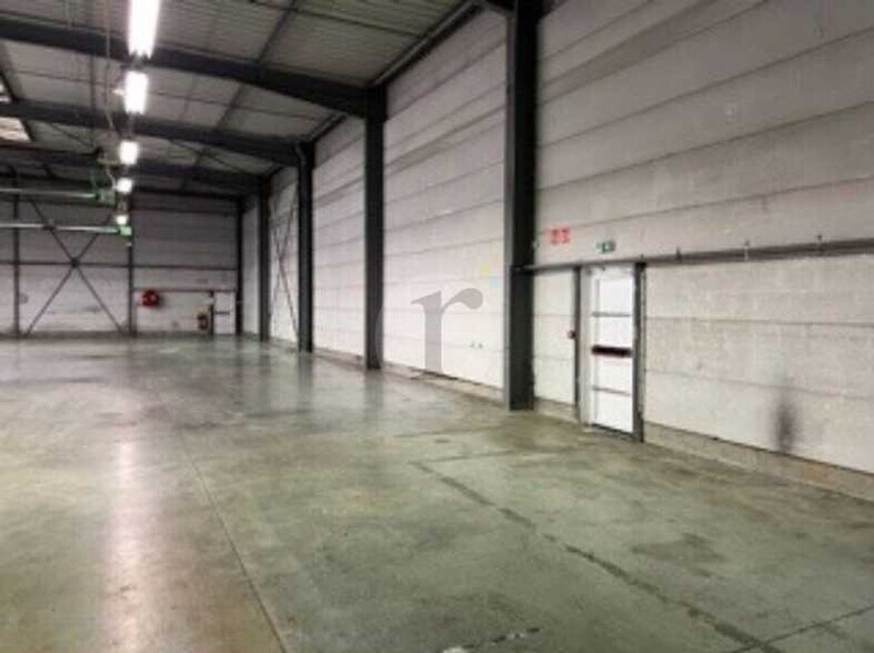 Flex dans Lesquin à louer - Photo du bâtiment - Image 1 de 7