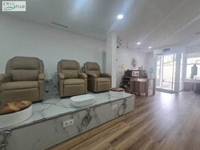 Retail in Yuncos, Toledo for lease Interior Photo- Image 2 of 8