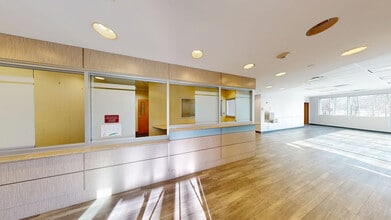 6 Technology Dr, Setauket, NY à louer Numérisation 3D de Matterport- Image 1 de 13