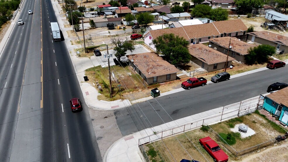 3458 Del Rio Blvd, Eagle Pass, TX à vendre - Vidéo sur l’inscription commerciale - Image 2 de 21