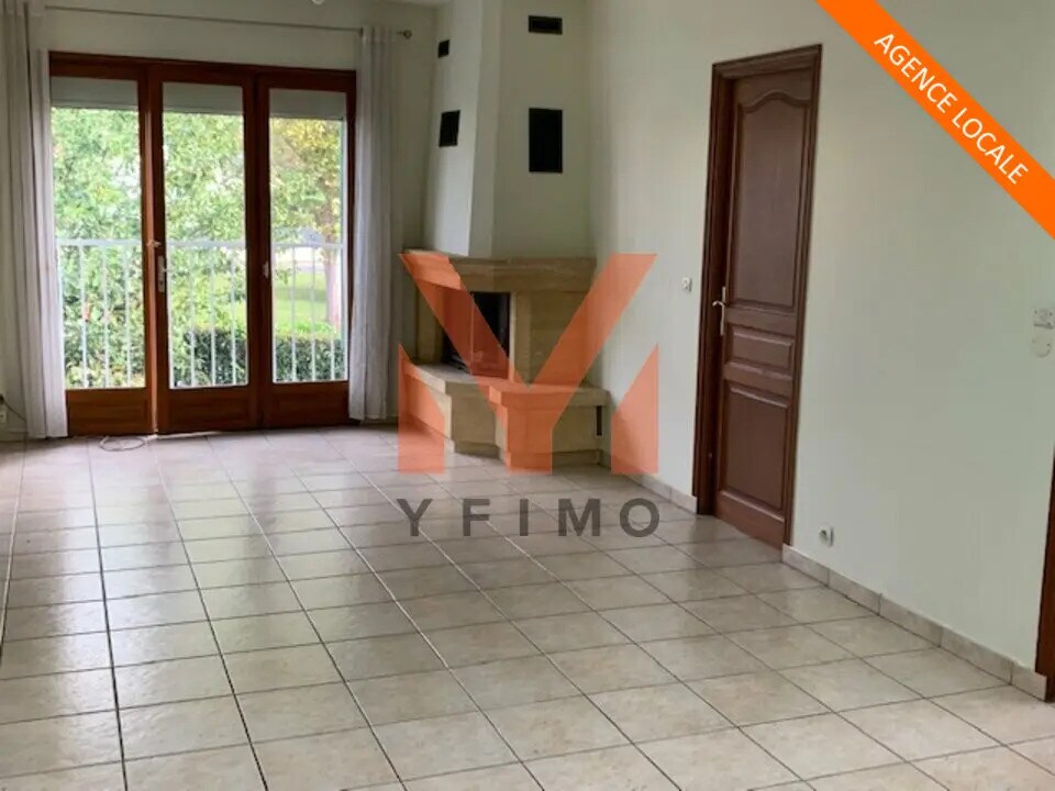 Office in Conflans-Sainte-Honorine for lease Interior Photo- Image 1 of 11