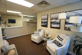 9633 Levin Rd, Silverdale, WA for lease Interior Photo- Image 2 of 14