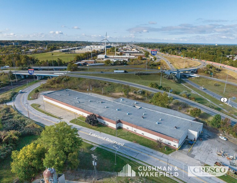 27600 Lakeland Blvd, Euclid, OH à vendre - Photo du bâtiment - Image 1 de 5
